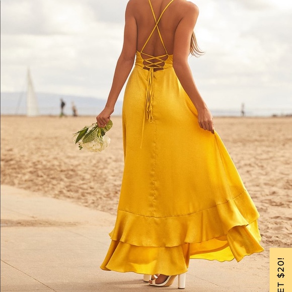 Formal dress - Picture 3 of 3